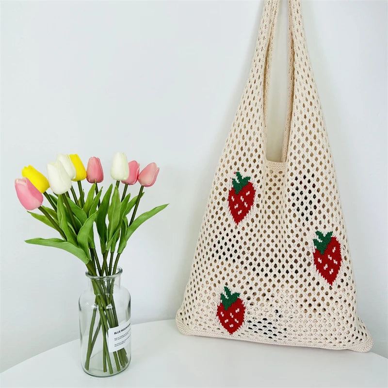 Sac À Bandoulière De Grande Capacité Pour Femmes Fourre-tout Élégant À Motif De Fraise En Crochet Sac Banane Mignon Sac En Tricot - Fraise