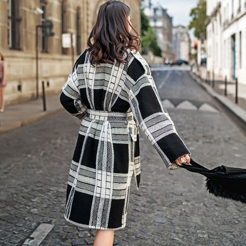 Manteau De Luxe À Carreaux Noir Et Blanc Grande Taille En Laine Cranté Boutique Cravate À La - Trenchs femmes