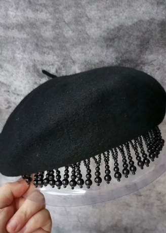 Chapeau De Béret En Laine À Pompons Avec Perles À Ongles Noires À La Mode