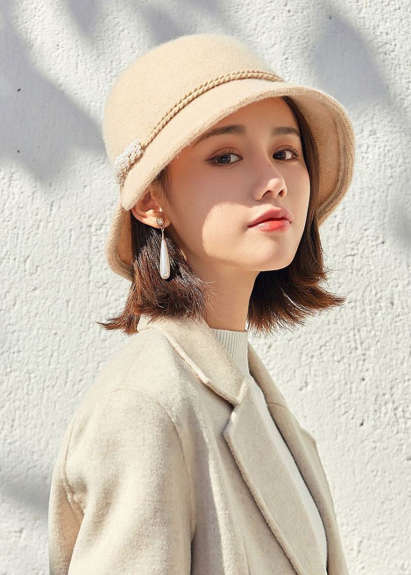 Chapeau Bob En Laine Rétro Beige Avec Perles À Ongles Et Ouverture Latérale - Manteaux en laine femmes