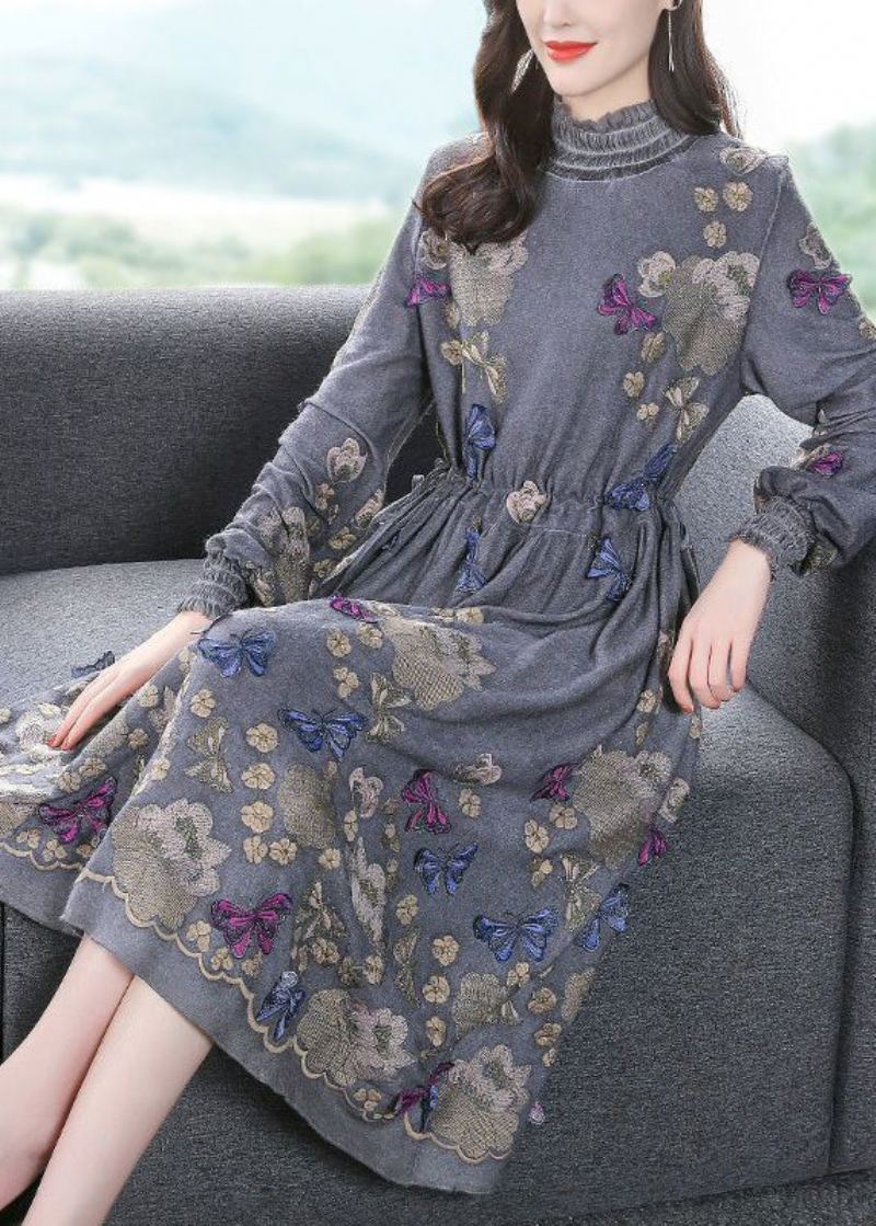 Robe Cintrée En Laine Papillon Brodée À Col Haut Gris Fin Printemps