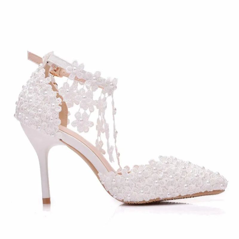 Crystal Queen – Sandales À Bout Pointu Avec Strass Pour Femmes Talons Hauts Fleur Lanière À La Cheville Décoration De Perles Chaussures De Fête De Mariage - Blanc