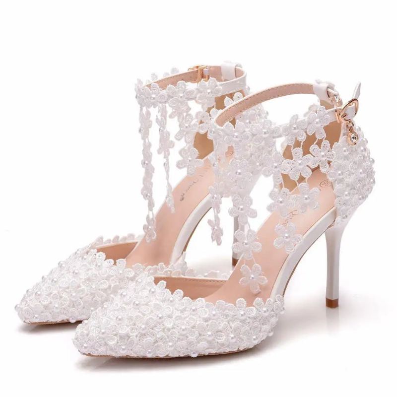 Crystal Queen – Sandales À Bout Pointu Avec Strass Pour Femmes Talons Hauts Fleur Lanière À La Cheville Décoration De Perles Chaussures De Fête De Mariage - Blanc