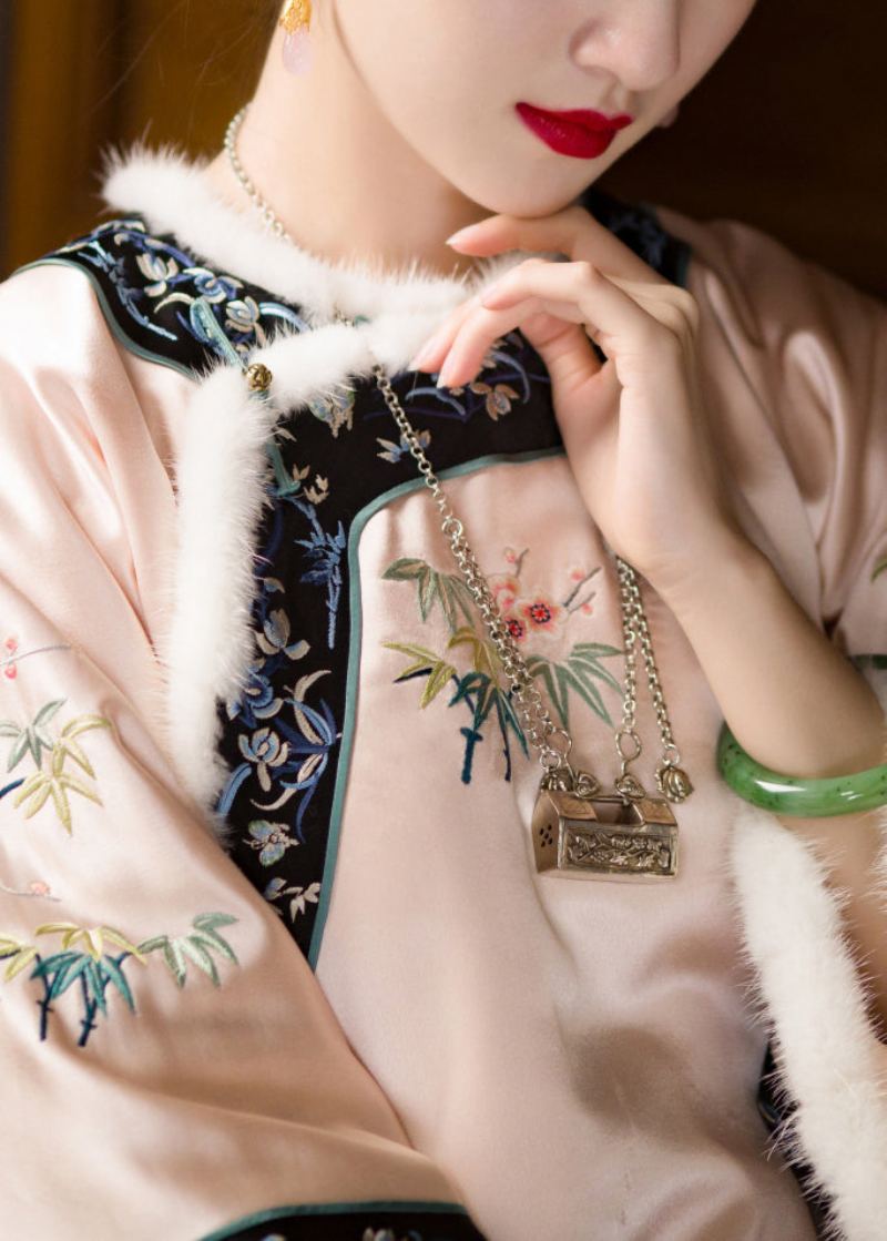 Cheongsam À Manches Longues En Soie Épaisse Brodée Florale Mignonne À Col Rond - Doudounes femmes