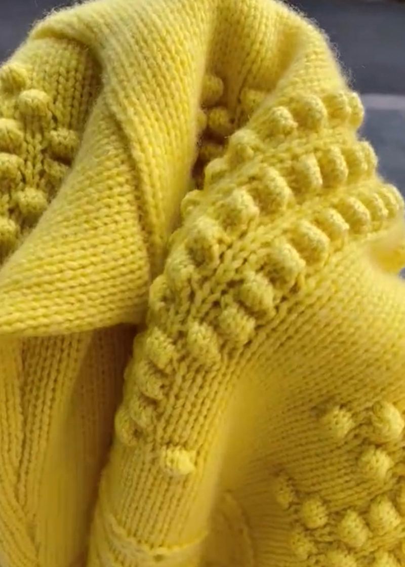 Bouton Jaune Lâche Évider Les Manteaux En Tricot De Coton À Manches Longues - Cardigans femmes