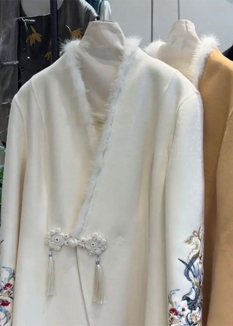 Manteau En Laine Boutonné Avec Col En Fourrure Blanche Et Manches Longues - Manteaux d'hiver femmes