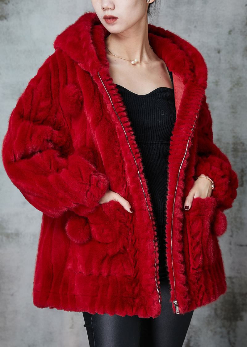 Manteaux Pelucheux En Fourrure Pelucheuse Chaude Rouge Boule Décorée Au Printemps - Manteaux d'hiver femmes